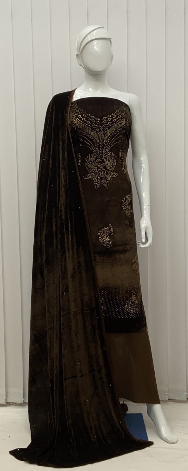 WOOLEN SUIT - Image 4