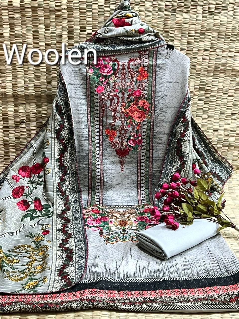 WOOLEN SUIT